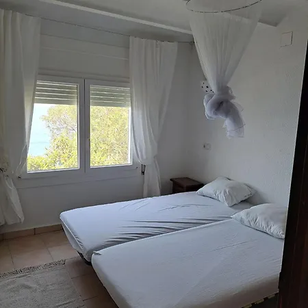 Apartmán Mit Grosser Terrasse Und Fantastischem Blick Ueber Den Golf Von Roses. Roses